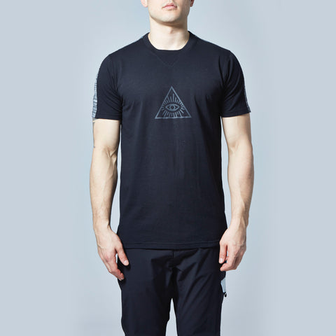ICNY SPORT Angle Reflective T-Shirt